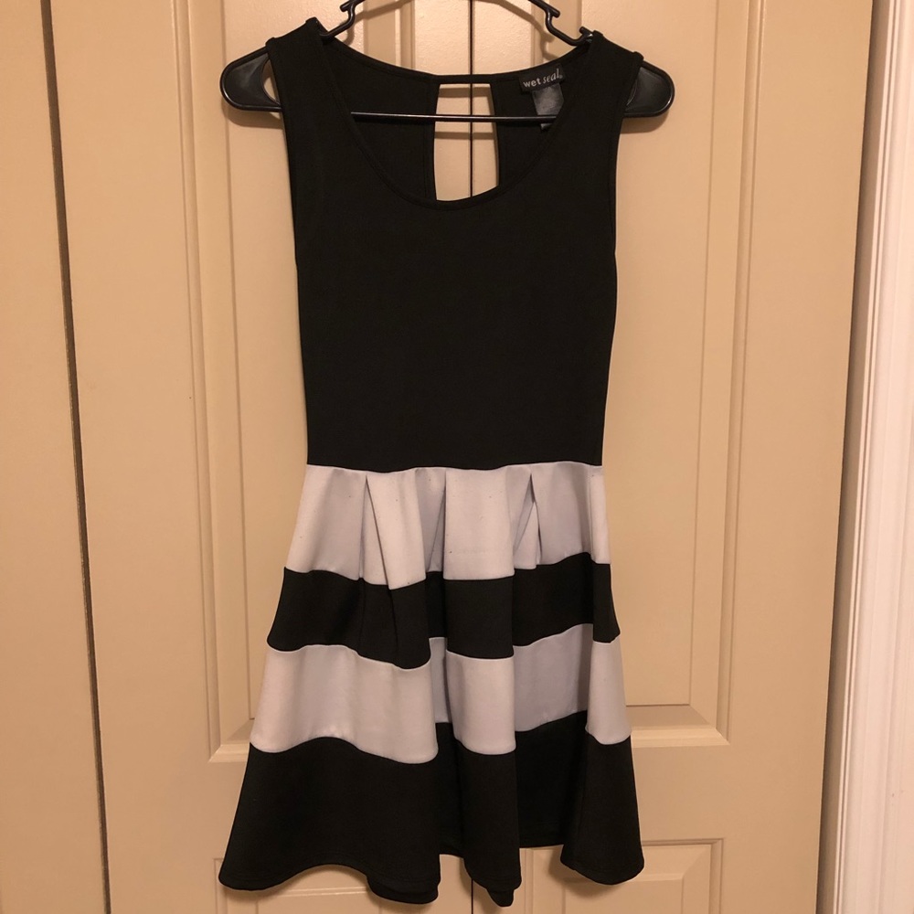 ‼️FIRM‼️ Wet Seal Dress